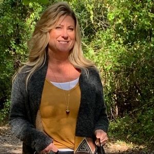 Meet your Posher, Gina